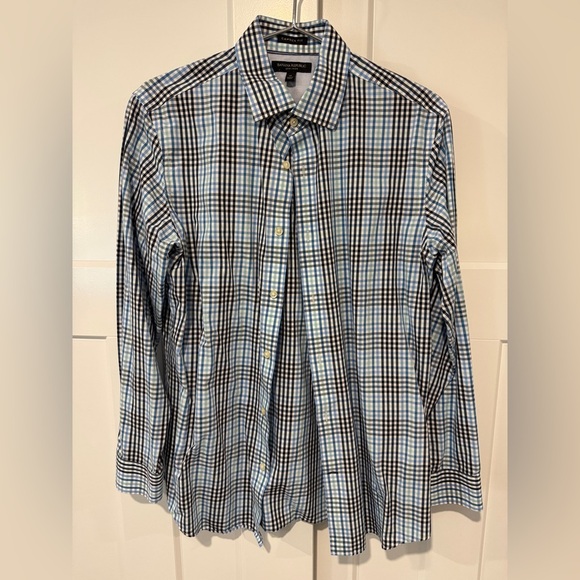 Banana Republic Men's Non-Iron Blue Checkered Shirt - Picture 1 of 4